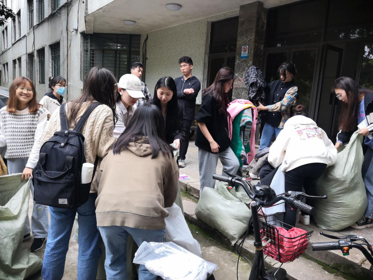 免费av影片