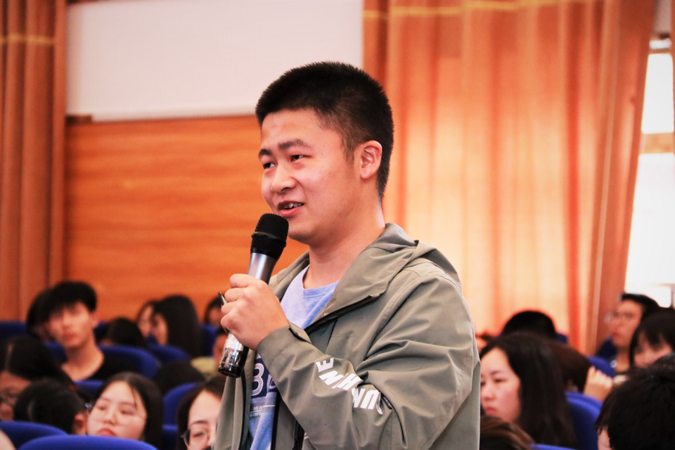 d9ae8c708b364bb59741c5b63d9f3e33.png