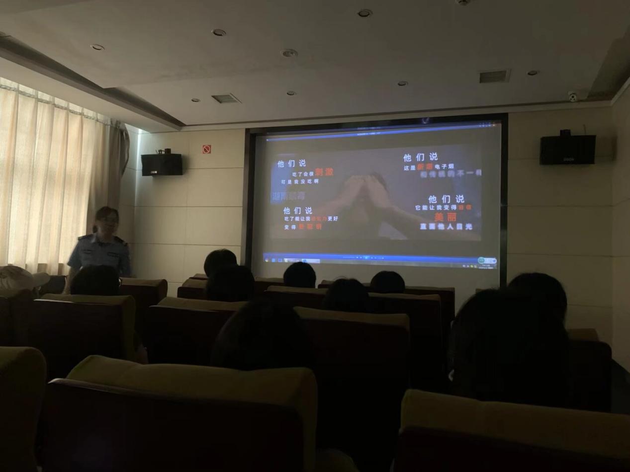 免费av影片