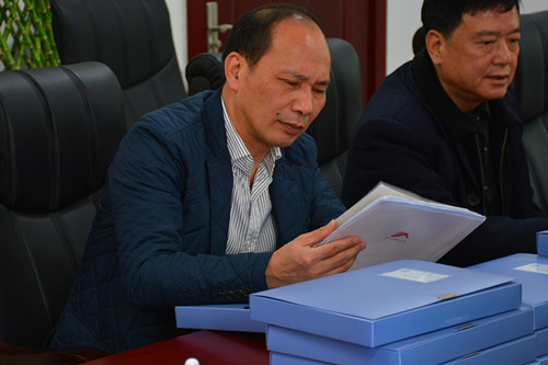 校长李伯超来免费av影片
进行党风廉政建设检查